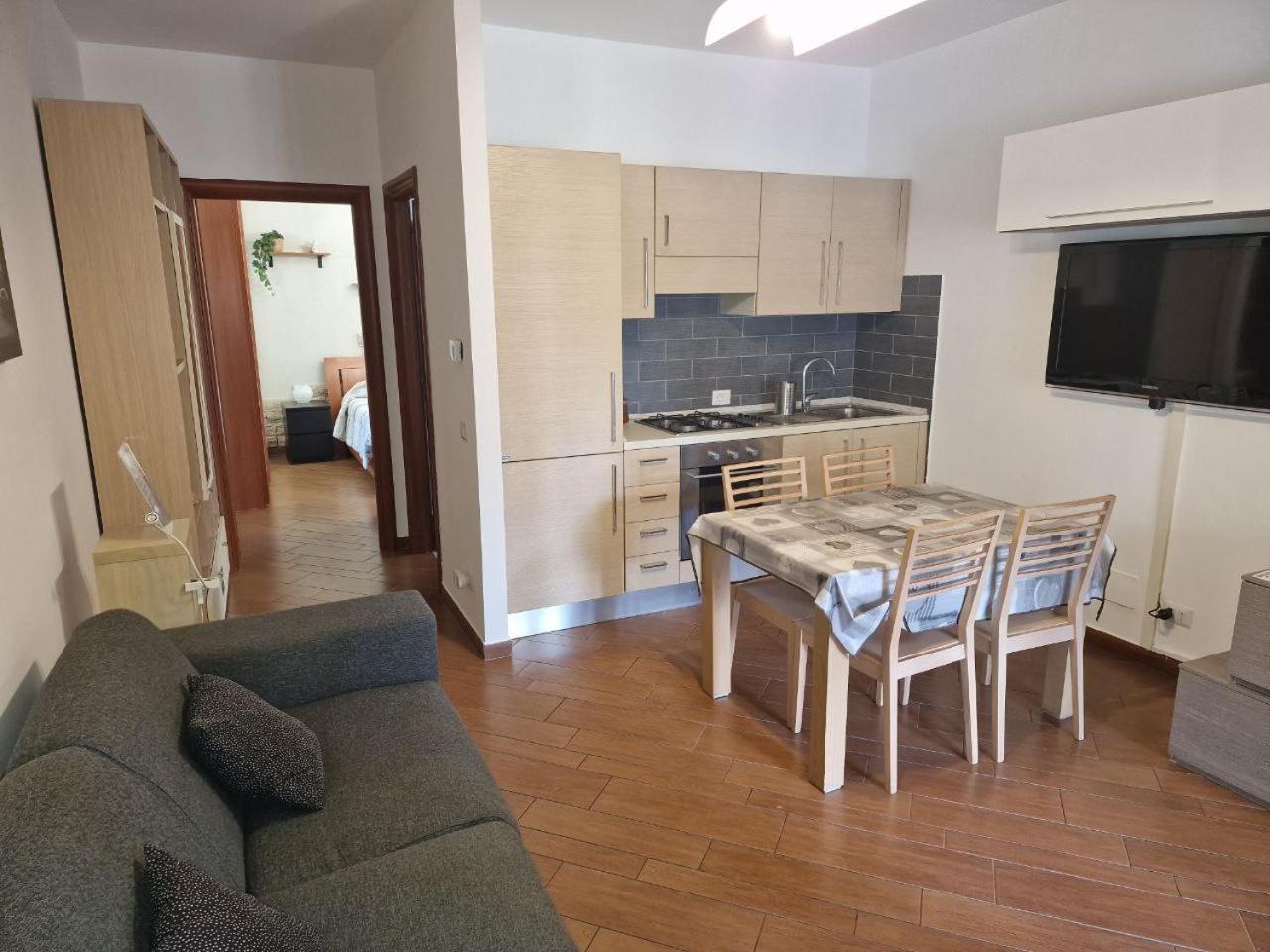 Domus Livio, 7 Min Fco Airport, Free Wifi, Garden Apartment, 2 Tv Hd Фьюмичино Экстерьер фото