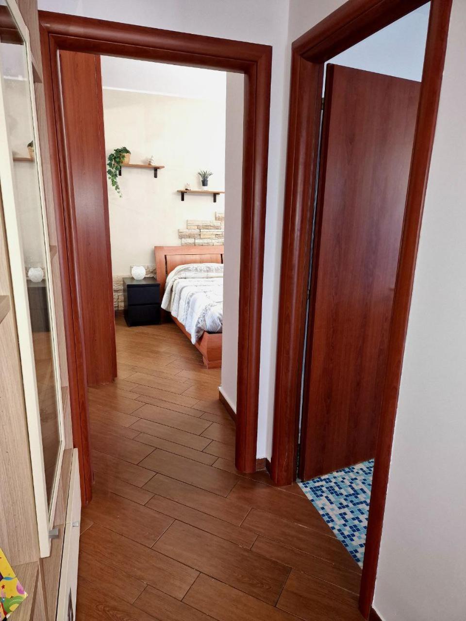 Domus Livio, 7 Min Fco Airport, Free Wifi, Garden Apartment, 2 Tv Hd Фьюмичино Экстерьер фото