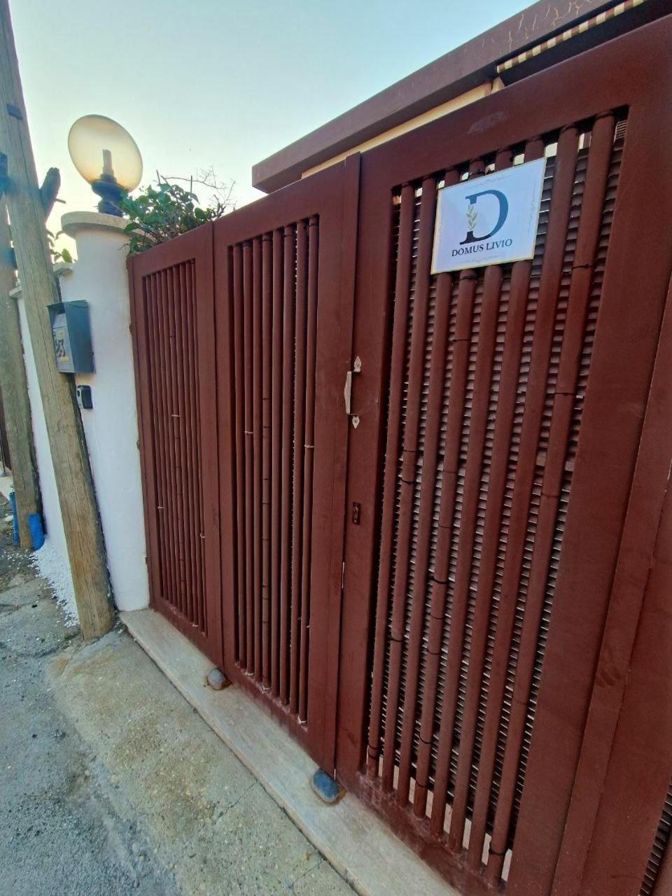 Domus Livio, 7 Min Fco Airport, Free Wifi, Garden Apartment, 2 Tv Hd Фьюмичино Экстерьер фото